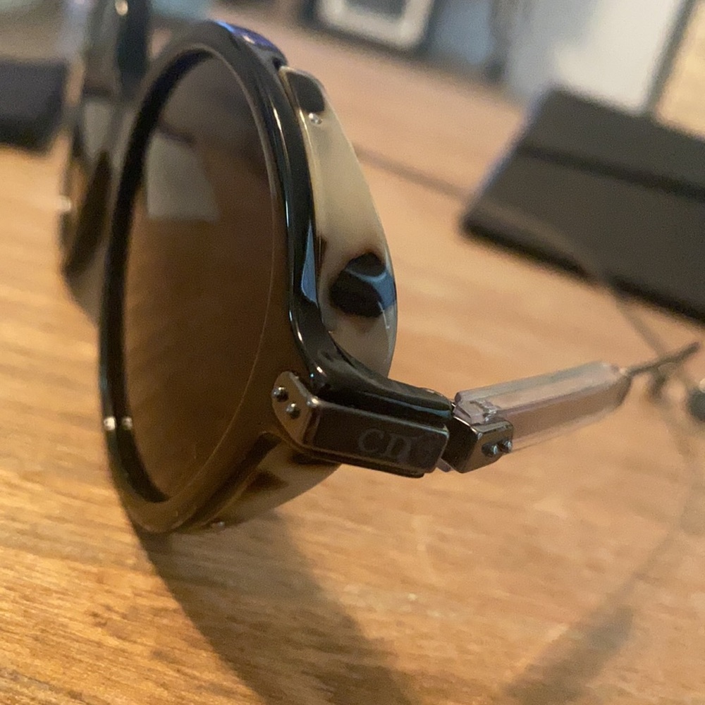 Dior sun glasses - Picture 3 of 7